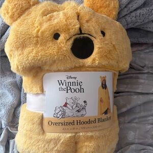 Disney Winnie the Pooh Yellow Plush Blanket
